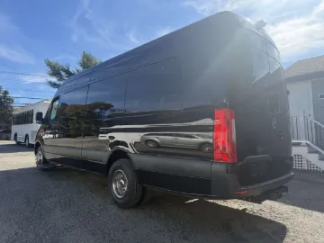 Picture of 2020 Mercedes-Benz Sprinter 3500 Van