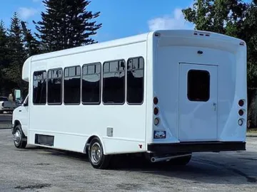 Picture of 2017 Ford E-450 Shuttle Bus