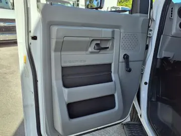 Picture of 2017 Ford E-450 Shuttle Bus