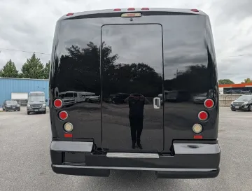 Picture of 2015 Ford F550 Grech Shuttle Bus
