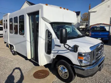 Picture of 2017 Ford E-350 ADA Shuttle Bus