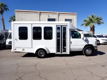 Picture of 2015 Ford E350 Starcraft Starlite Shuttle Bus ADA