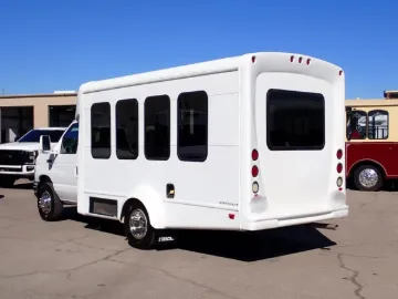 Picture of 2015 Ford E350 Starcraft Starlite Shuttle Bus ADA
