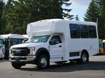 Picture of 2018 Ford F450 Champion ADA