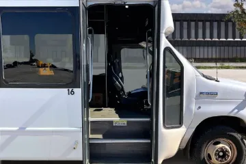 Picture of 2022 Ford E350 Shuttle Bus