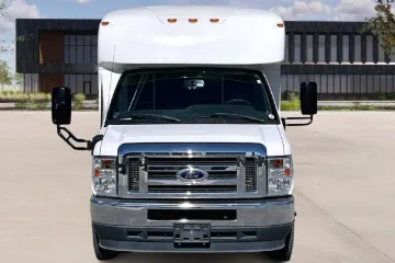 Picture of 2022 Ford E350 Shuttle Bus