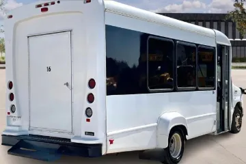 Picture of 2022 Ford E350 Shuttle Bus