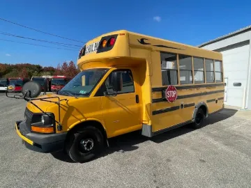 2013 CHEVROLET Express Girardin School Buses