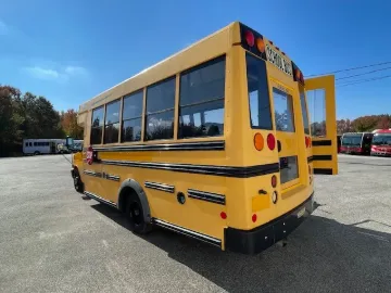 2013 CHEVROLET Express Girardin School Buses