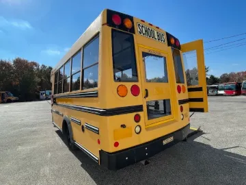 2013 CHEVROLET Express Girardin School Buses