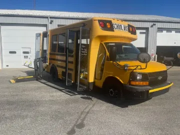 2013 CHEVROLET Express Girardin School Buses