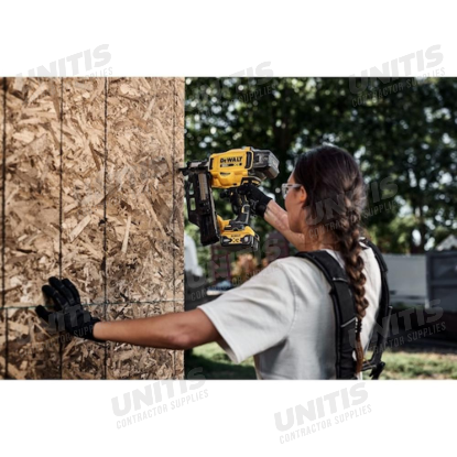 Dewalt 20V 21-Degree Framing Nailer Kit